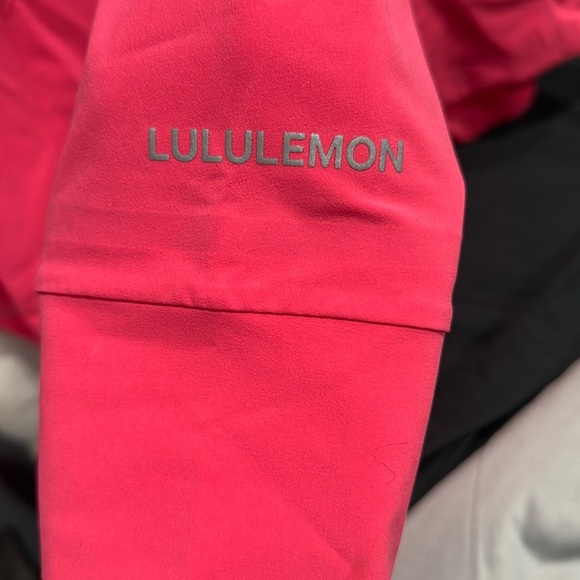 Lululemon Mist Over Windbreaker Jacket - Size 12 - Picture 2 of 3